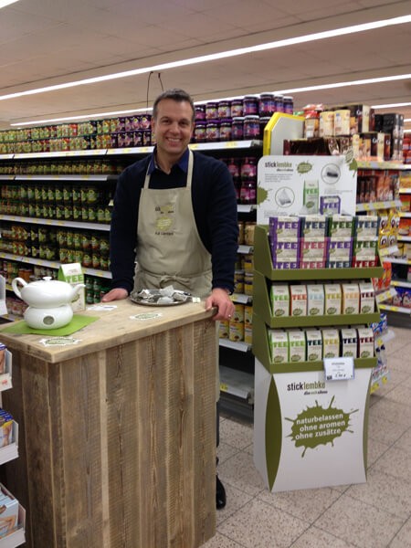 Kai bei der Verkostung im Edeka-Markt Martens