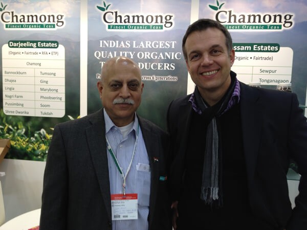 Ajay Kichlu von der Chamong Gruppe aus Indien und Kai auf der Biofach-Messe